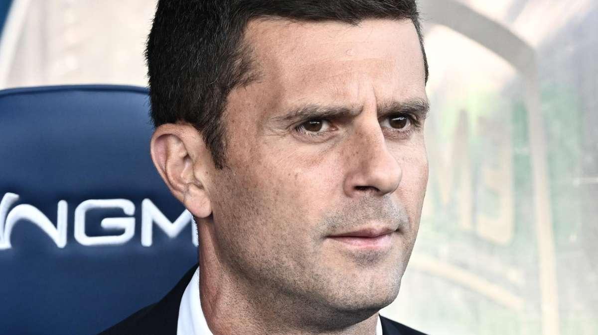 Juve, Thiago Motta sposta la pressione sul Napoli: "E' costruito per puntare allo scudetto. Noi vogliamo migliorare"
