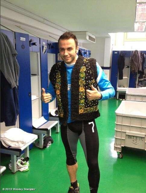 Ecco la giacca di Chivu indossata da Pazzini