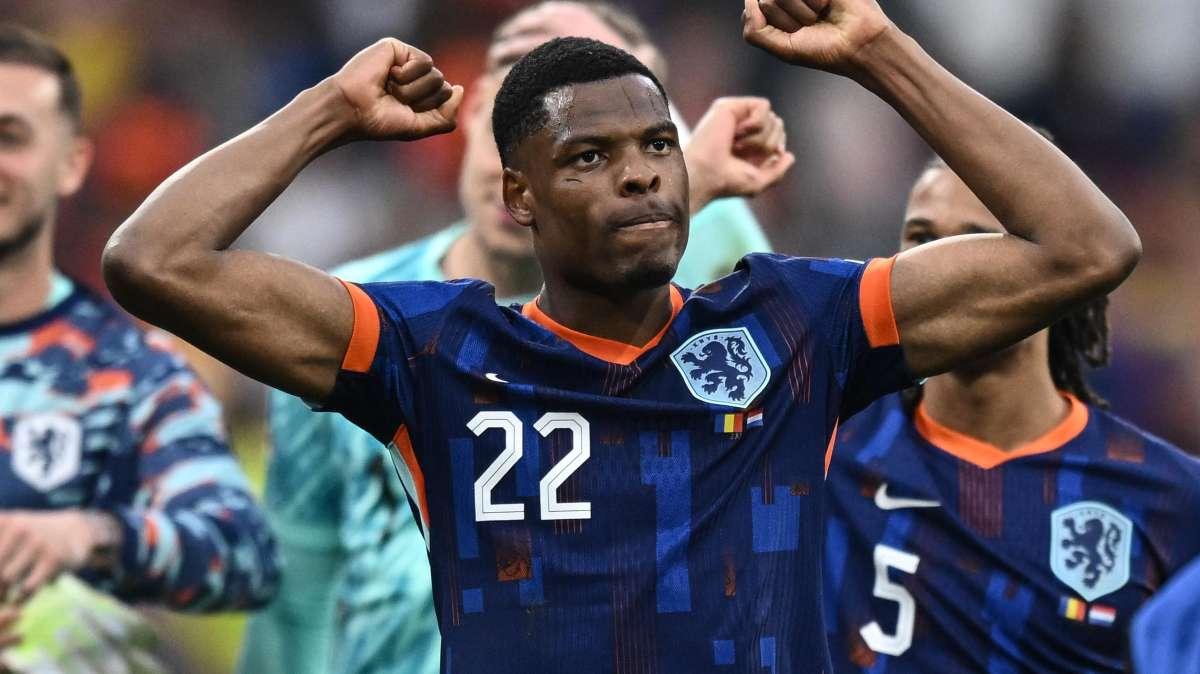 Sky - Dumfries-Man. United, piovono smentite: ieri incontro tra l'olandese, gli agenti e l'Inter per il rinnovo 