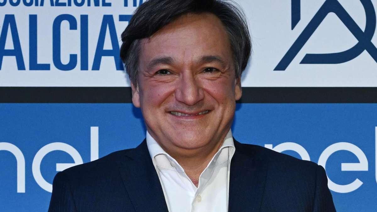 Caressa duro sugli arbitri "Ignoranza giuridica e regole cambiate ogni domenica". Zazzaroni: "C’è confusione"