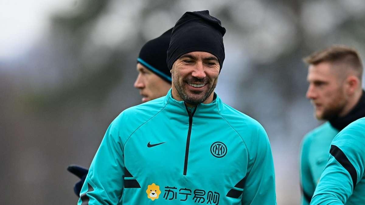 CdS - Kolarov ancora out: fastidio fisico, medita di concludere la sua carriera