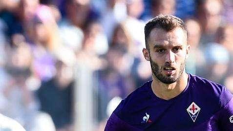 Fiorentina, Pezzella: "Gli insulti a Dalbert? Cose che non c'entrano nulla con il calcio"
