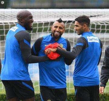 VIDEO - L'Inter lancia la 'Vidal cam': il primo allenamento nerazzurro del cileno