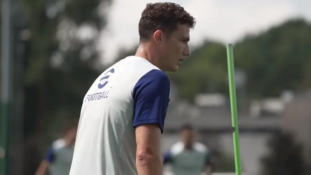 Lucumì, smentiti contatti con l'Inter. Pavard sul mercato, ha un solo jolly