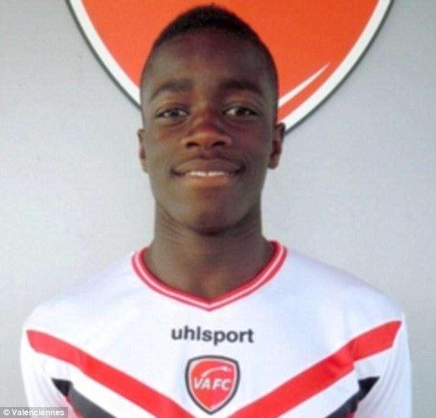 Upamecano, l'Inter sfida due big della Premier League