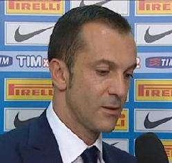 Juan, Marin e Lucas: Branca sfoglia la margherita
