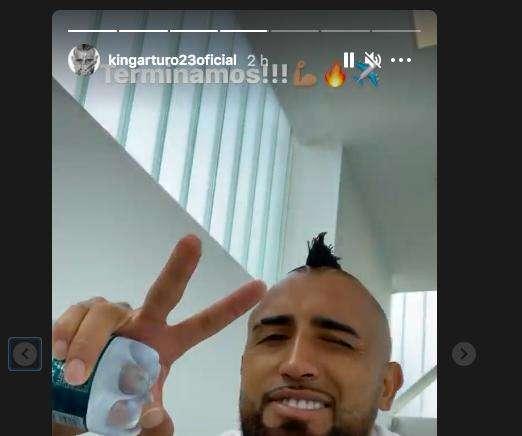 Fine dell'allenamento domenicale per Vidal: il cileno soddisfatto sui social
