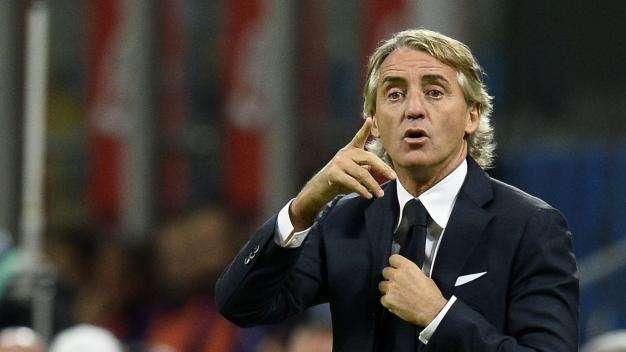 Mancini: "Carattere con la Roma. Ora in testa, ma c'è concorrenza. Scudetto..."