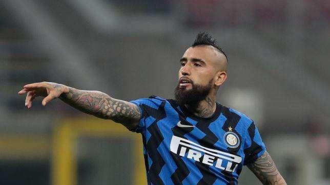 L'agente di Vidal: "Non si muove, vuole scudetto e Champions con l'Inter. Presto tornerà in campo"