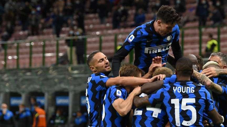 Inter-Fiorentina - Trainata dal Toro e dall'entrata del mago Sanchez, l'Inter rimane crazy: pesa l'assenza di De Vrij