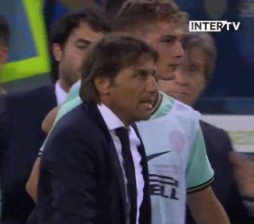 VIDEO - Cagliari-Inter, l'esultanza della panchina subito dopo il fischio finale