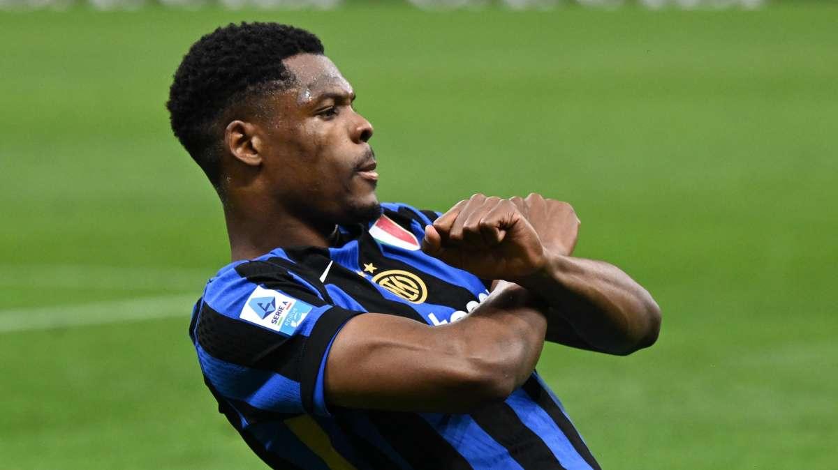 SI - Mendes spinge per Dumfries al Barcellona. Ma il club blaugrana (per ora) non approfondisce