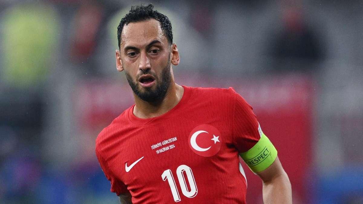 La Turchia supera l'Ungheria con un netto 3-1: 90' in campo per capitan Calhanoglu 