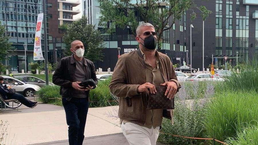 VIDEO - Continuano le visite nella sede dell'Inter: arrivato Pisacane (agente di D'Ambrosio) in compagnia di Cirillo 