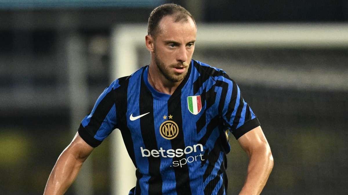 Carlos Augusto: "Braccetto sinistro? Ho già dimostrato di poterlo fare. Sono qui per crescere e aiutare l'Inter"