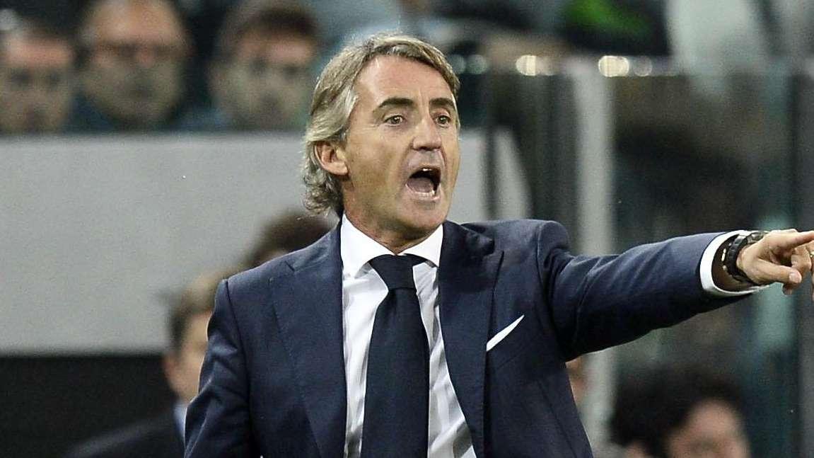 Mancini smentisce: "I contatti con l'Inter sono falsità. Resto a Istanbul"