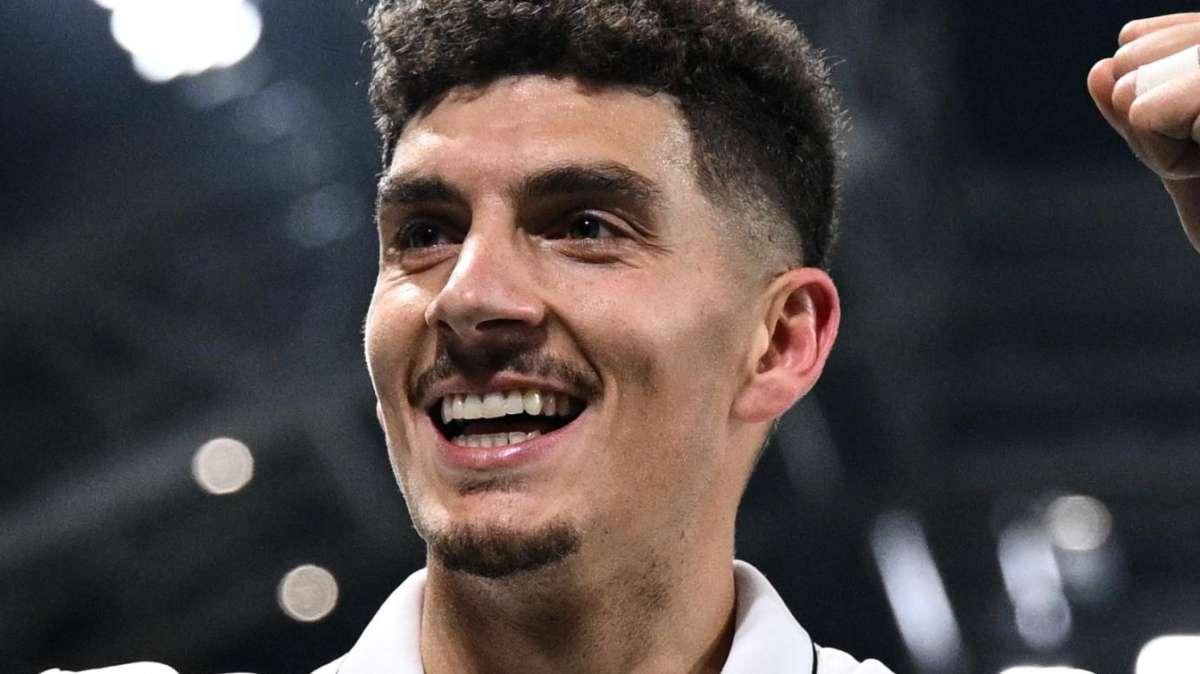 Napoli, Di Lorenzo: "Scudetto? Non ne parlavamo due anni fa e non ne parliamo ora"