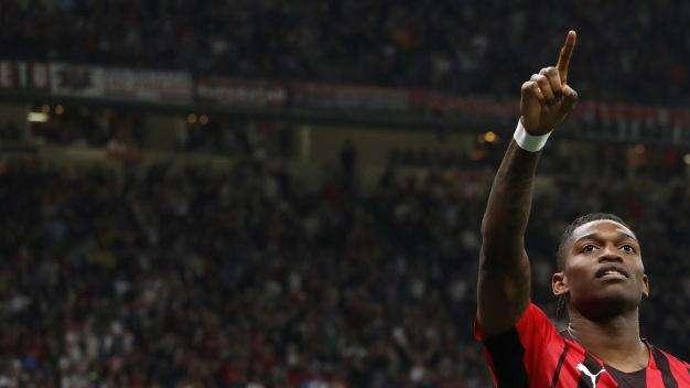 Il Milan risponde subito all'Inter: Genoa battuto 2-0, rossoneri di nuovo primi