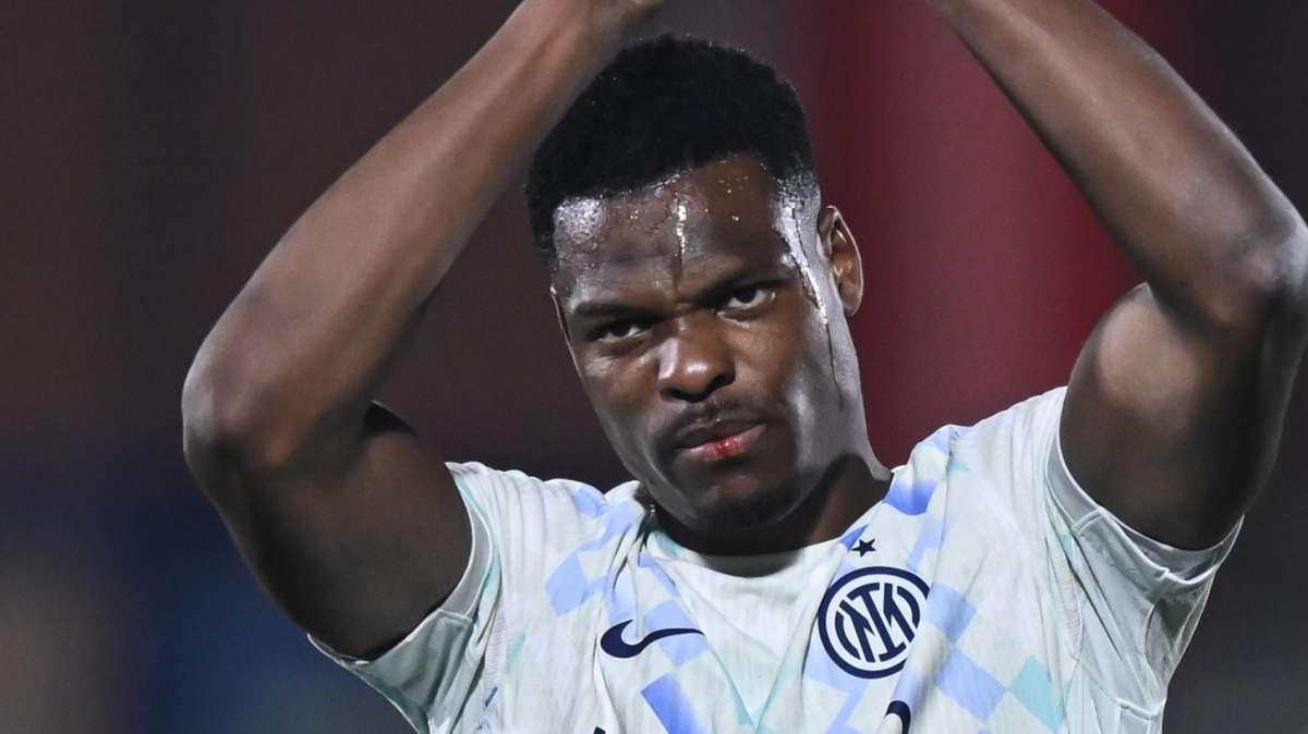 Su Dumfries incombe la clausola, ma Denzel is back e vuole godersi l'Inter