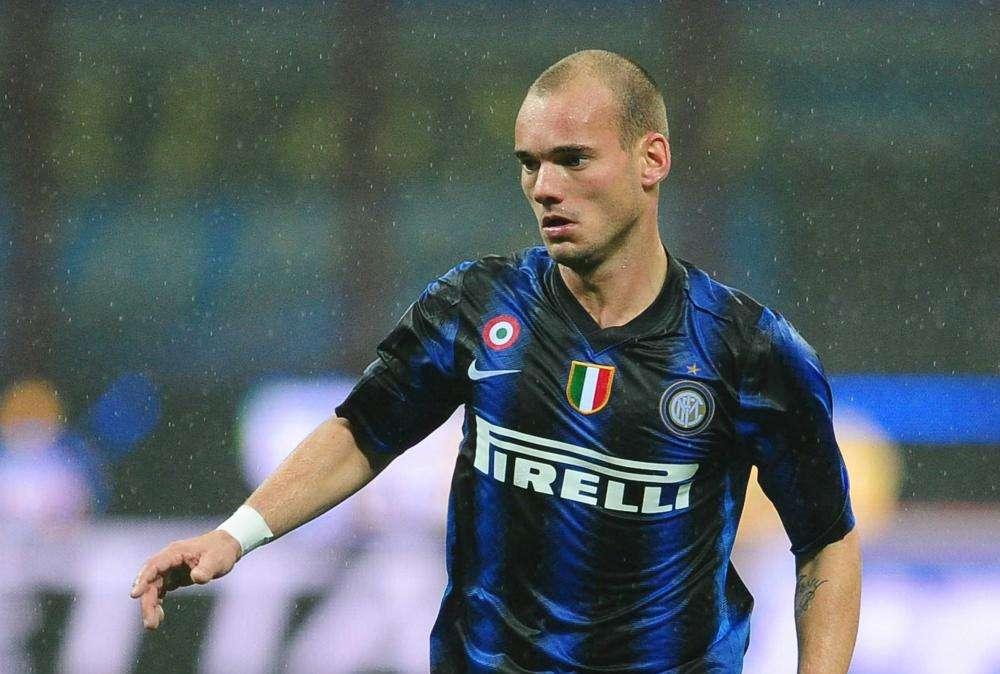Attesa nei prossimi giorni la firma di Sneijder