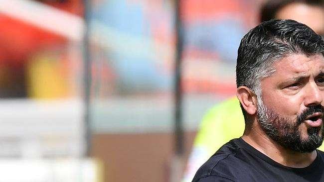 Napoli, Gattuso: "Siamo in un calcio anomalo, dove si muovono pochi soldi"
