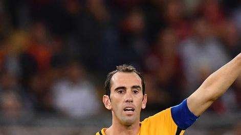 Inter-Godin, accordo totale: visite e firme nelle prossime settimane. Ecco un altro big a zero