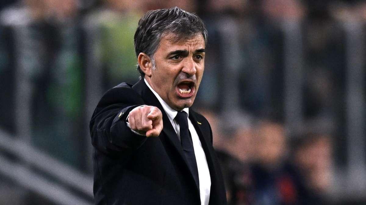 Parma, Pecchia: "Inter gigante, è forte contro chiunque. Inzaghi? Gli ho detto che sono in credito"