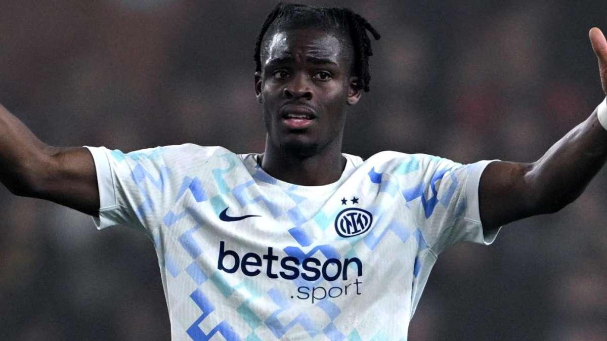 GdS - Bisseck, ancora tu: una mano tira l'altra, terzo fallo da calcio di rigore