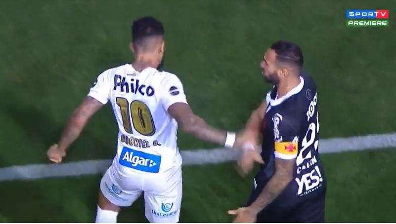VIDEO - Gabigol, storie tese con Castan. L'ex romanista: "Deve essere più umile"