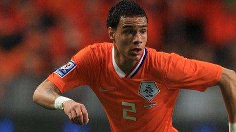 TS - Van der Wiel era a un passo. Poi svolta Isla