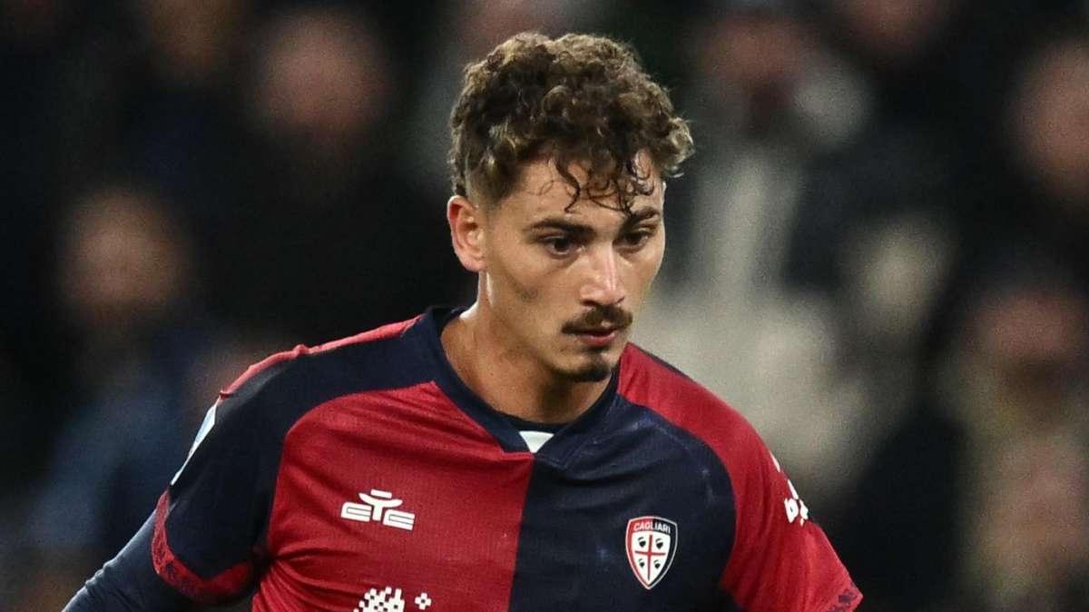Cagliari, Esposito: "Borrelli ha le caratteristiche di Pio: io devo fargli fare gol, lui deve fare la guerra"