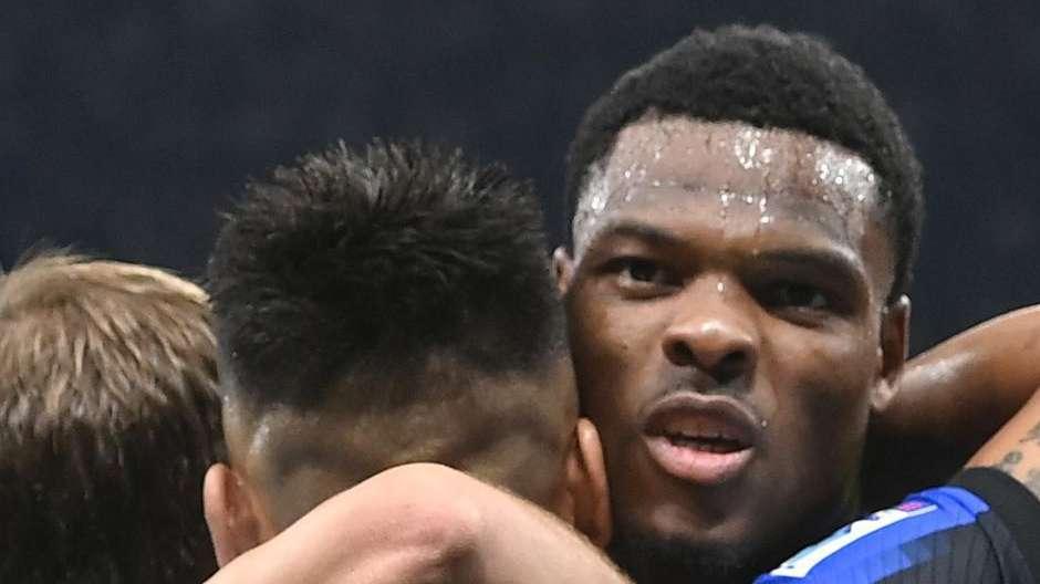 Dumfries: "Orgoglioso del livello a cui sono arrivato. L'idolo nerazzurro? Uno dei più forti nel mio ruolo"