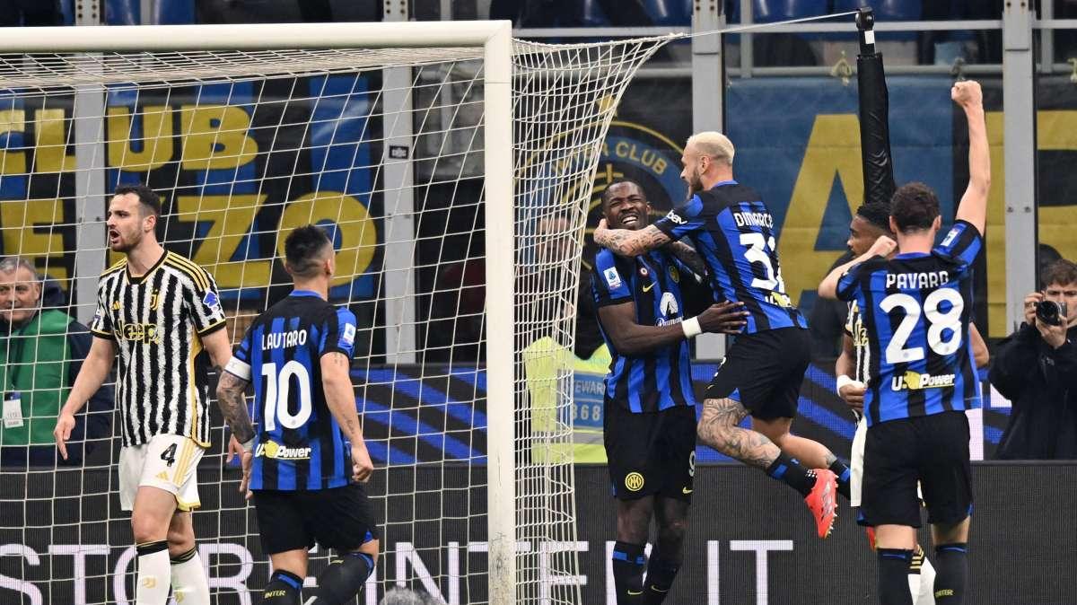 Robe da... Gatti: un autogol del difensore condanna la Juve e lancia l'Inter in vetta. Trionfo al di là del risultato