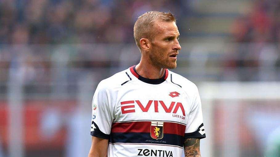 Il Genoa passa di misura a Crotone: la decide Rigoni