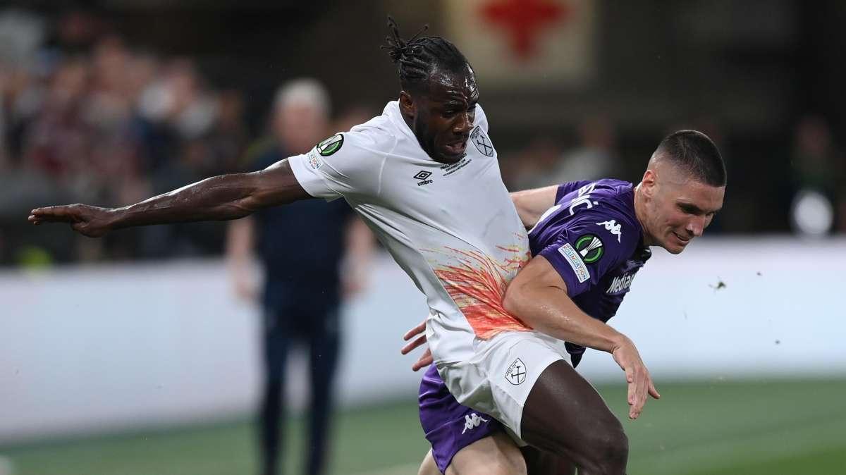 West Ham, incidente stradale per Michail Antonio. Il club aggiorna: "È cosciente e comunica"