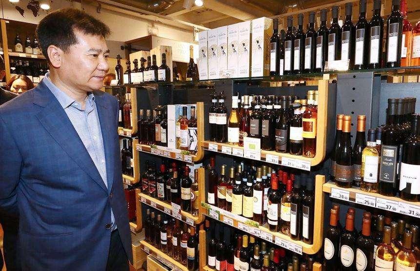 Zhang Jindong in visita a Eataly: due possibili scenari 