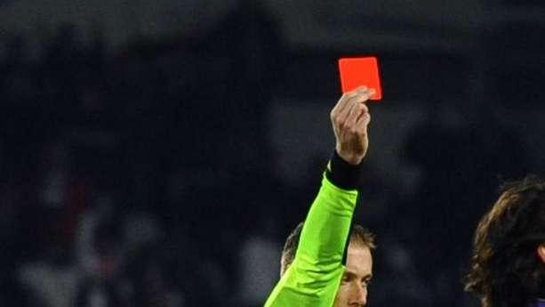 Valeri, non un arbitro portafortuna per l'Inter