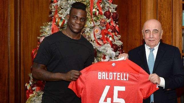 UFFICIALE - Mario Balotelli riparte dal Monza: maglia numero 45 e contratto fino al 30 giugno 2021