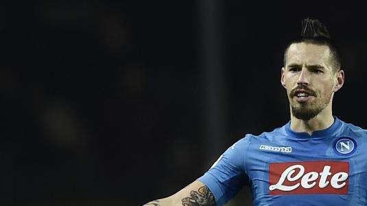 Il Napoli vince a Crotone ed è campione d'inverno