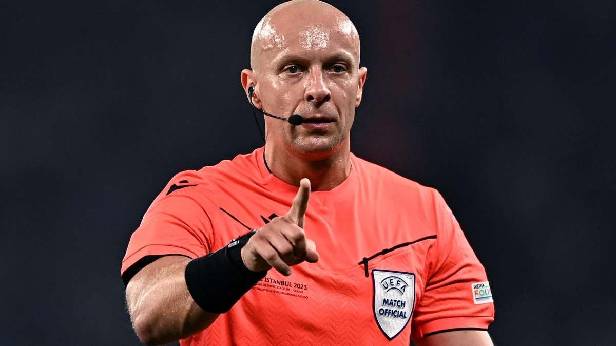 Il Barcellona accusa Marciniak, la UEFA: "Nessun problema". No comment del polacco sul match con l'Inter