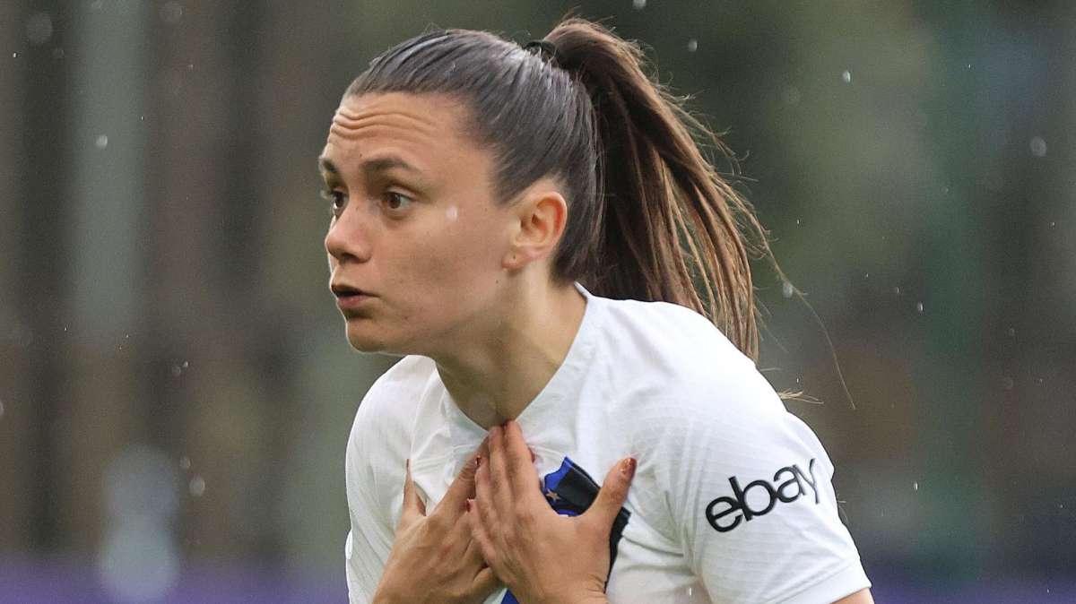 Serturini dopo l'infortunio: "Caro calcio sarà difficilissimo starti lontano, ma tornerò più determinata che mai"