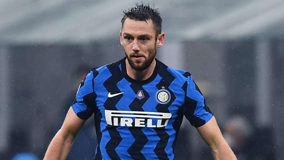 De Vrij festeggia due volte: "Orgoglioso delle mie 100 presenze con questo grande club"