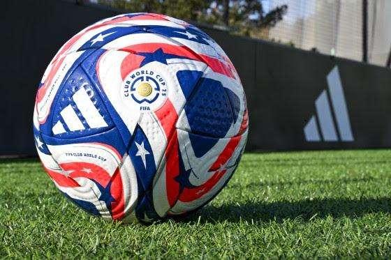 Mondiale per Club 2025, svelato il pallone del torneo: Adidas rende omaggio agli Stati Uniti