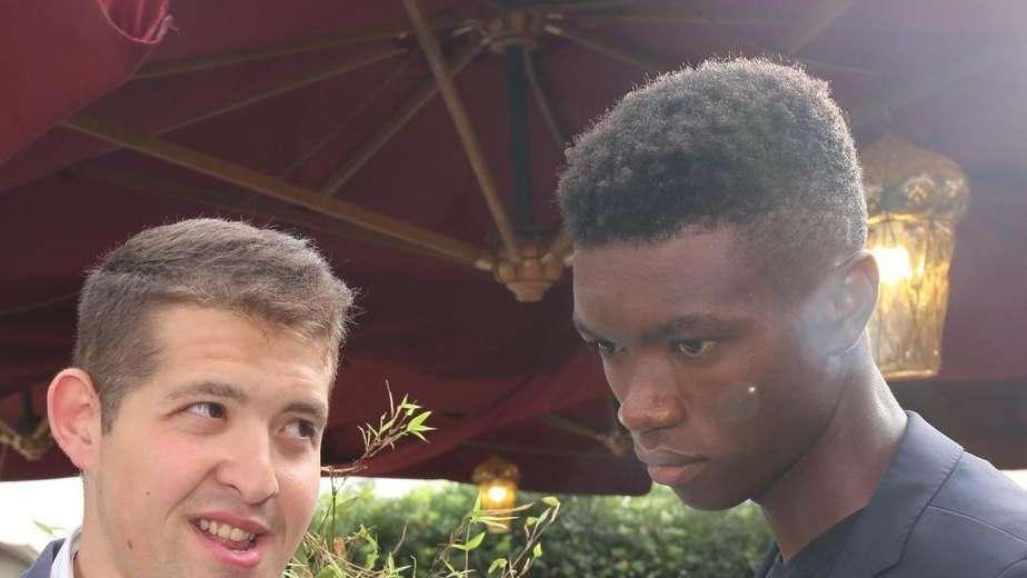 Mbaye tweetta dopo il rinnovo: "Grazie dio"