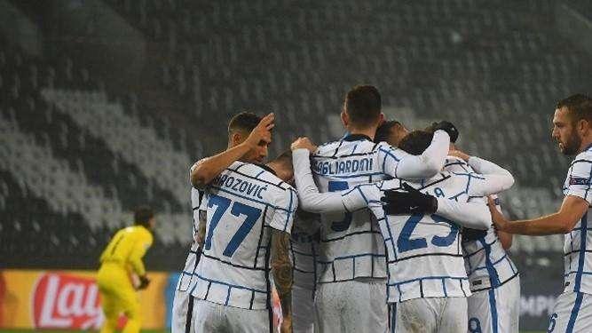 L'Inter è viva e lotta per gli ottavi: superato 3-2 il Bor. Mönchengladbach, mercoledì ultimi 90 minuti di fuoco