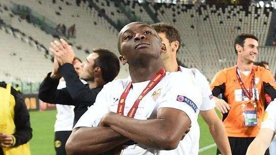 Mbia gela l'Inter: "Vorrei giocare la CL e sogno di essere allenato da Mourinho"