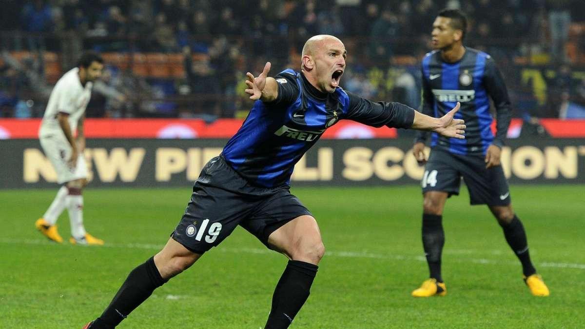 Cambiasso soccorre un'Inter incompiuta: al Meazza è 2-2 col Toro