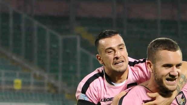 Serie B, Puscas trascina il Palermo: doppietta al Perugia e vetta momentanea in attesa del Brescia