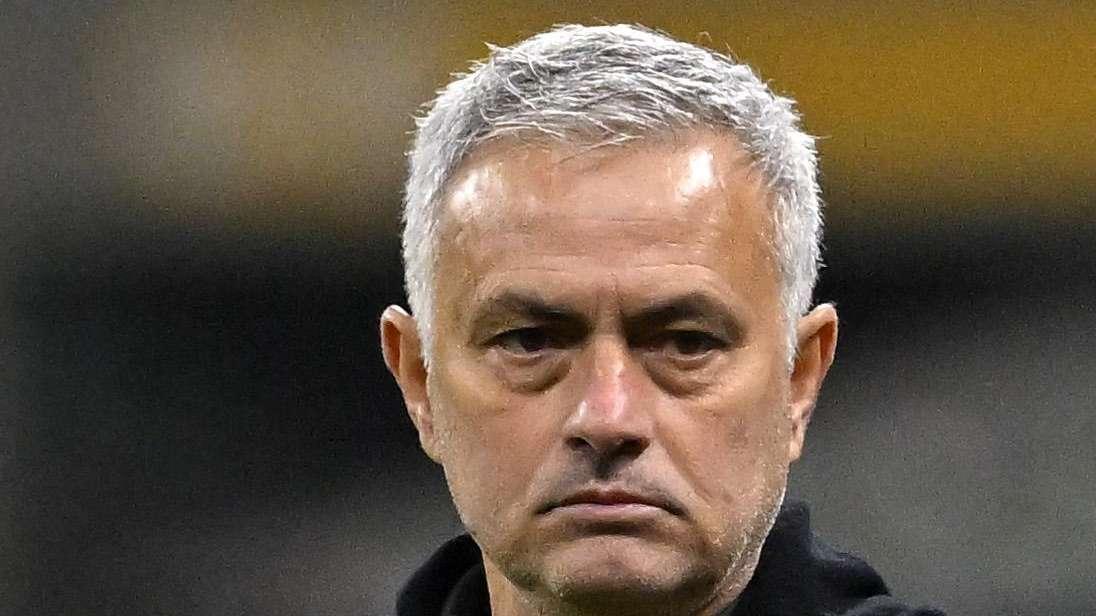 Mourinho: "Zaniolo fuori, vi spiego. Ma non vedo chiedere ad Allegri perché non gioca Bernardeschi o Peppino"