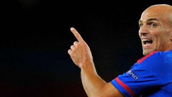 Cambiasso all'addio al calcio di Forlan: "Grande festa per un eccellente giocatore e grande amico"